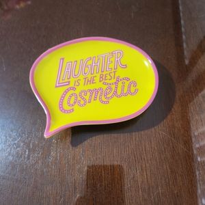 Adorable cosmetic dish